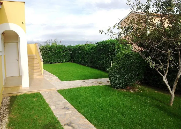 Dominique 아파트 닌