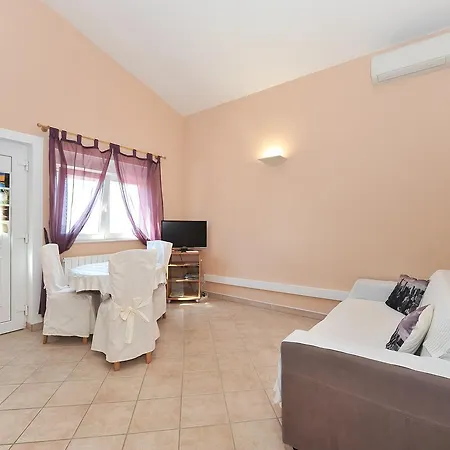 Dominique Apartament